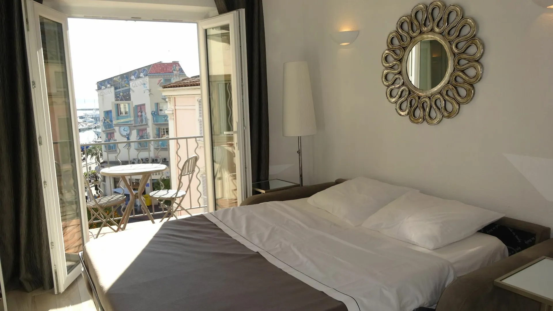 Studio De Le Port Cannes 0*,  France