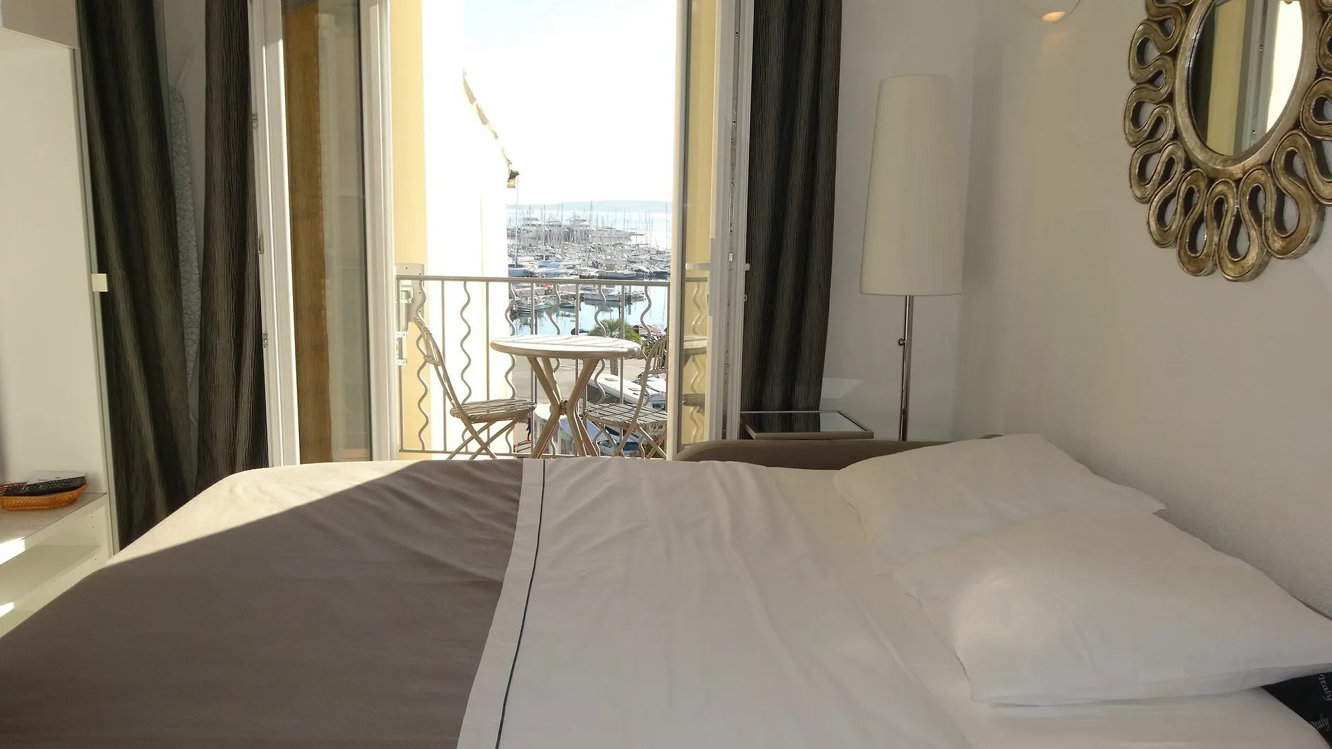 Studio De Le Port Cannes Apartment