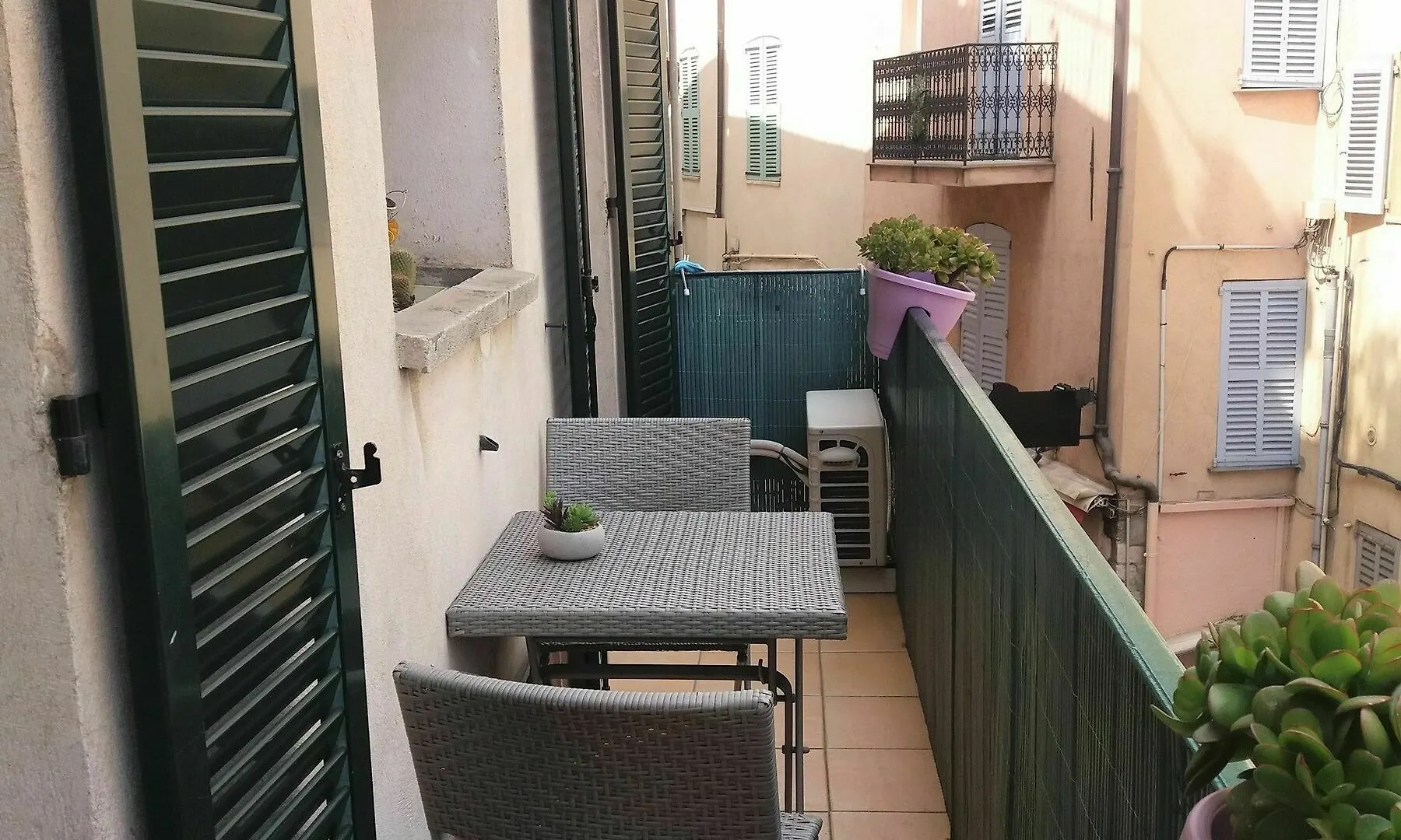 Studio De Le Port Cannes